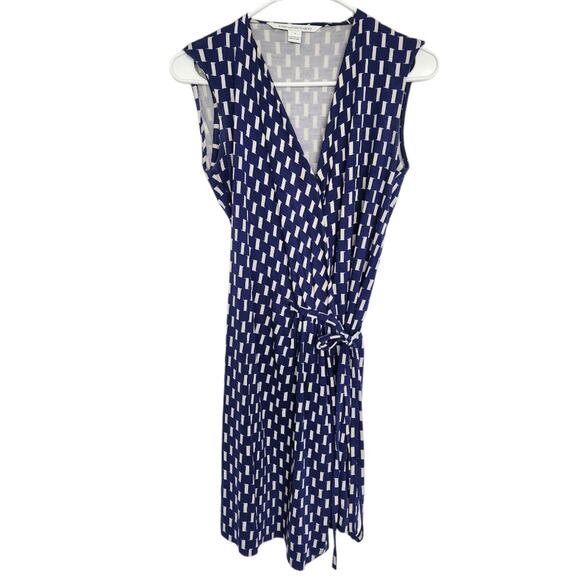 Diane Von Furstenberg Printed Callista Silk Wrap Dress 4 Blue & White Cocktail - Picture 2 of 11